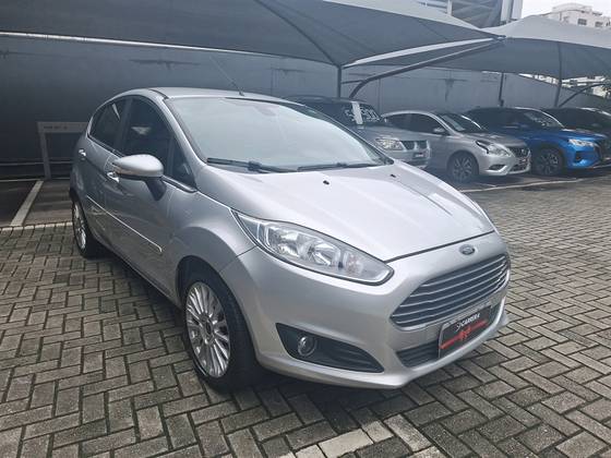 FORD FIESTA 1.6 TITANIUM HATCH 16V FLEX 4P POWERSHIFT